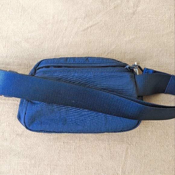 Lululemon Everywhere Belt Bag 1L EUC - Picture 2 of 4